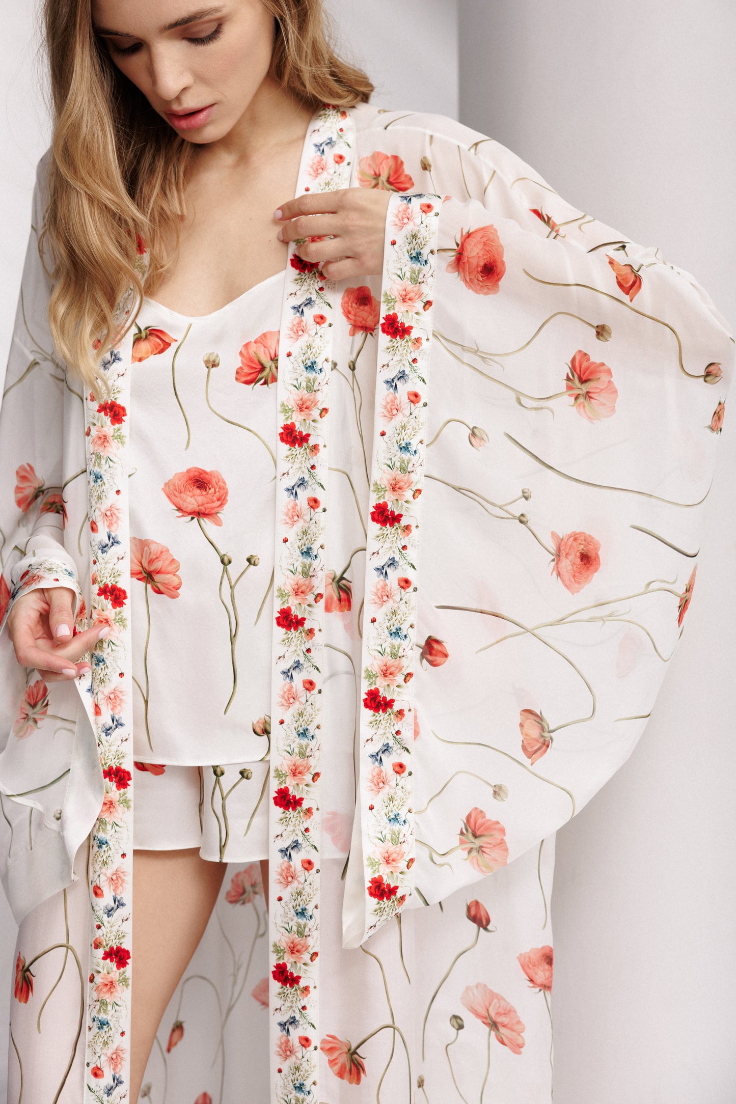 Fleur d'Été Rose Petal Silk Long Robe