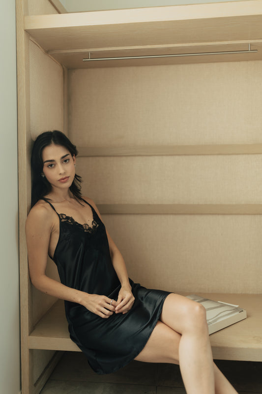 Nao Short Nightgown - Anastasia's Bedroom Lingerie